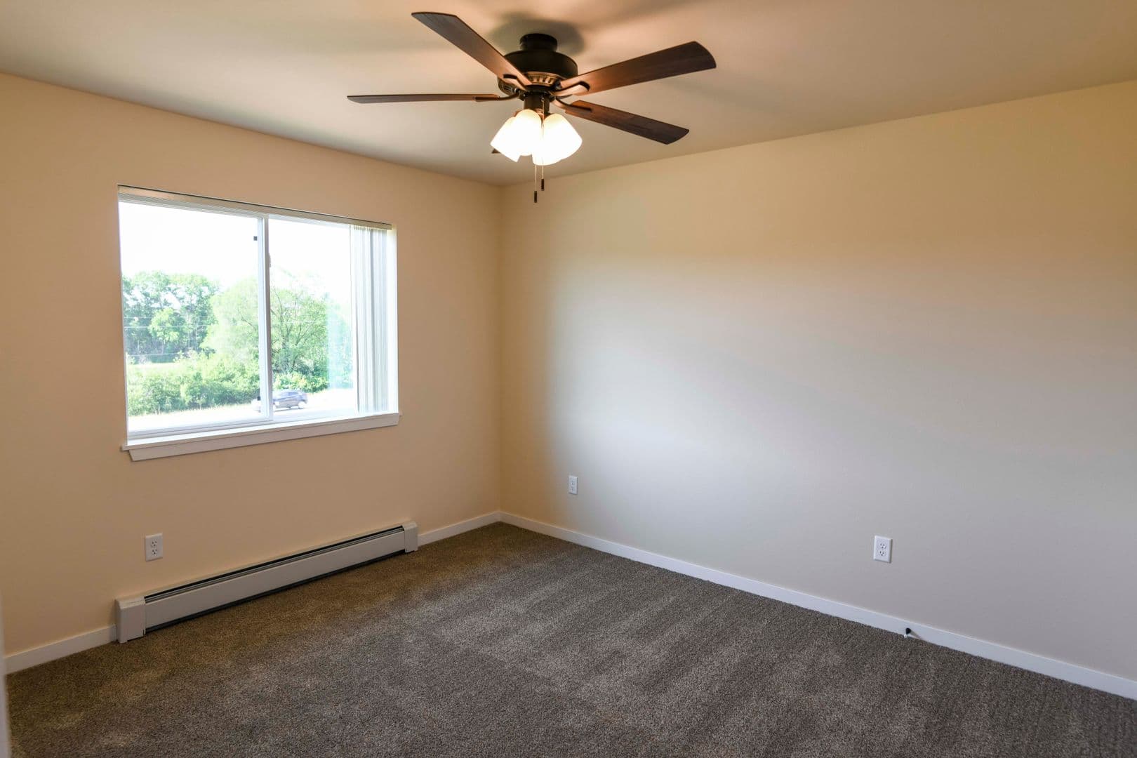 Oshkosh Apartment: 4105 State Road 91