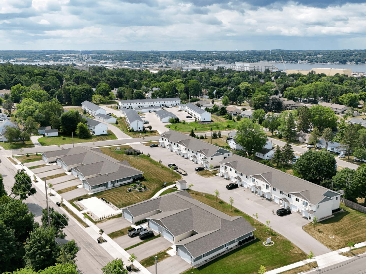 Sturgeon Bay Apartment: 845 N 8th Avenue