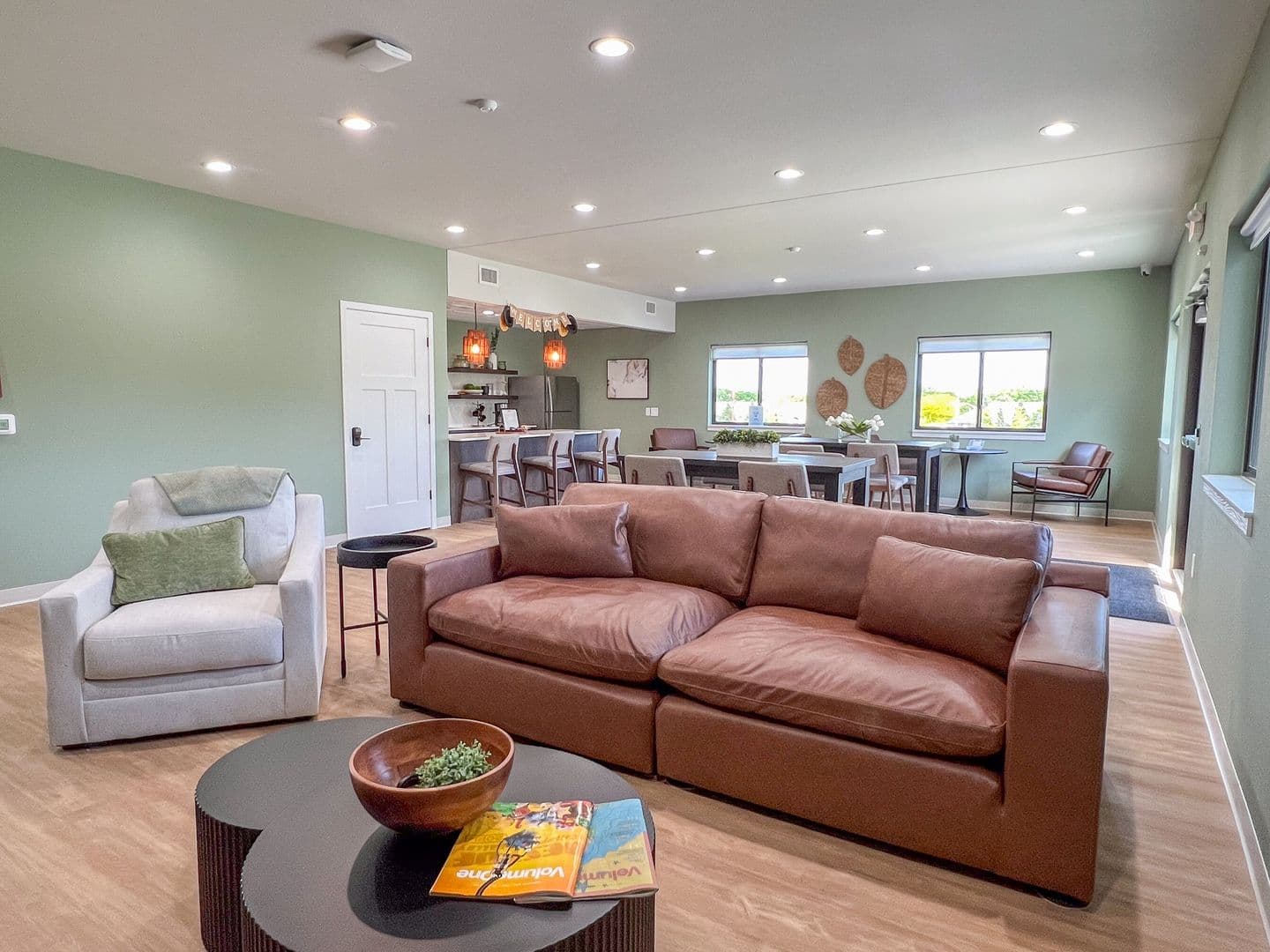 Eau Claire Apartment: 4395 Christopher Drive