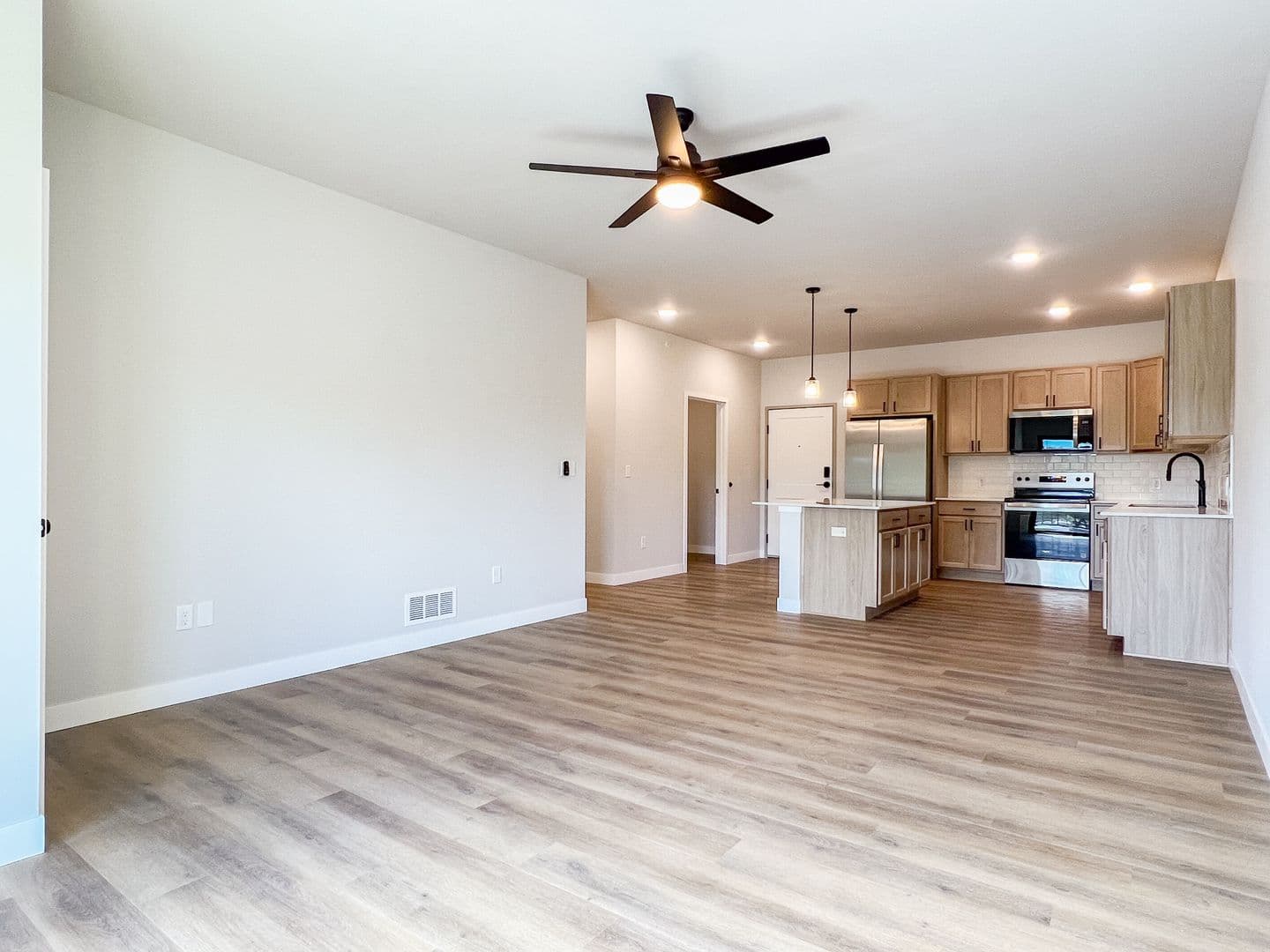 Schofield Apartment: 1408 Park Drive