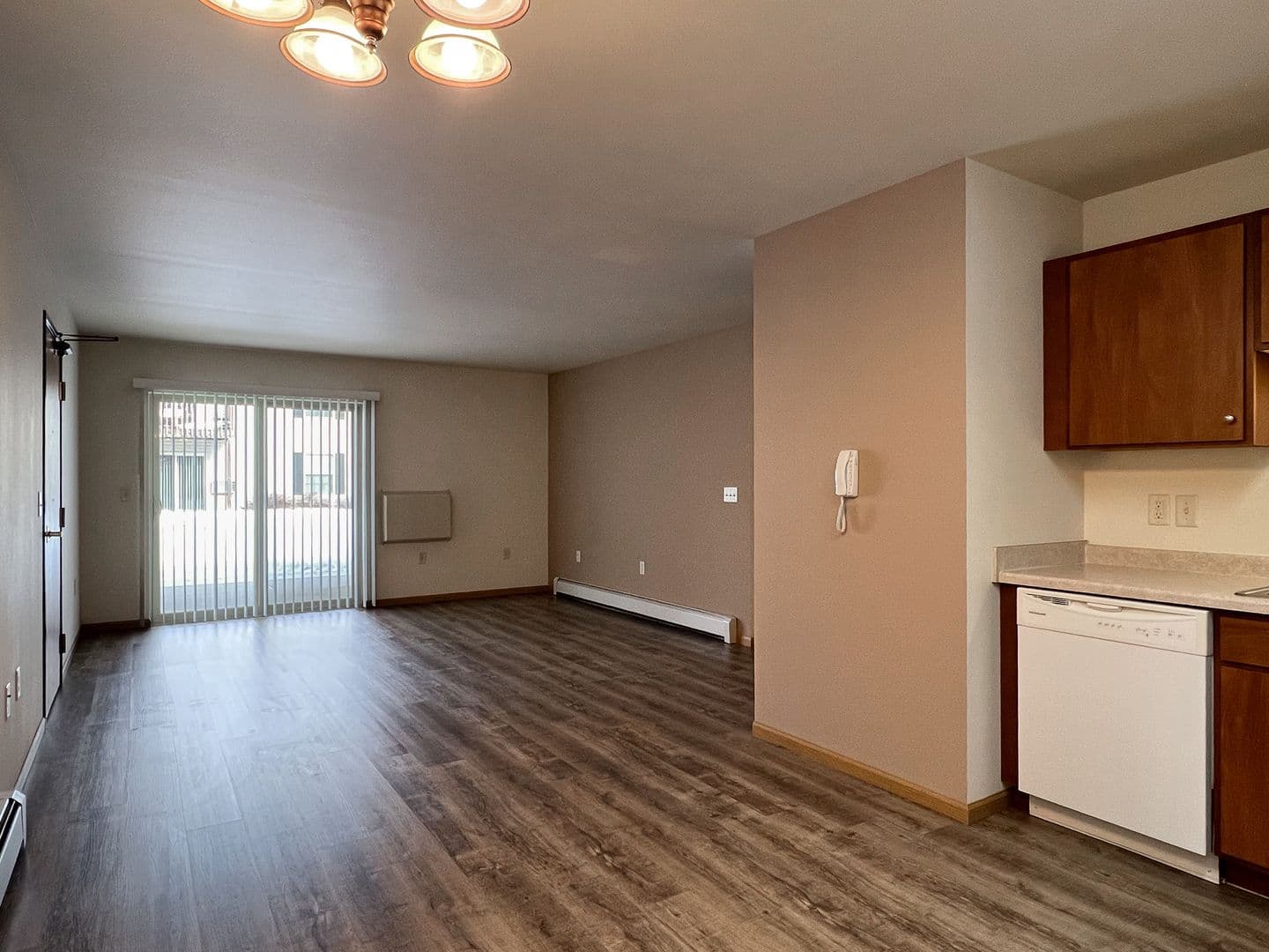 Merrill Apartment: 2301 W. Jackson St.