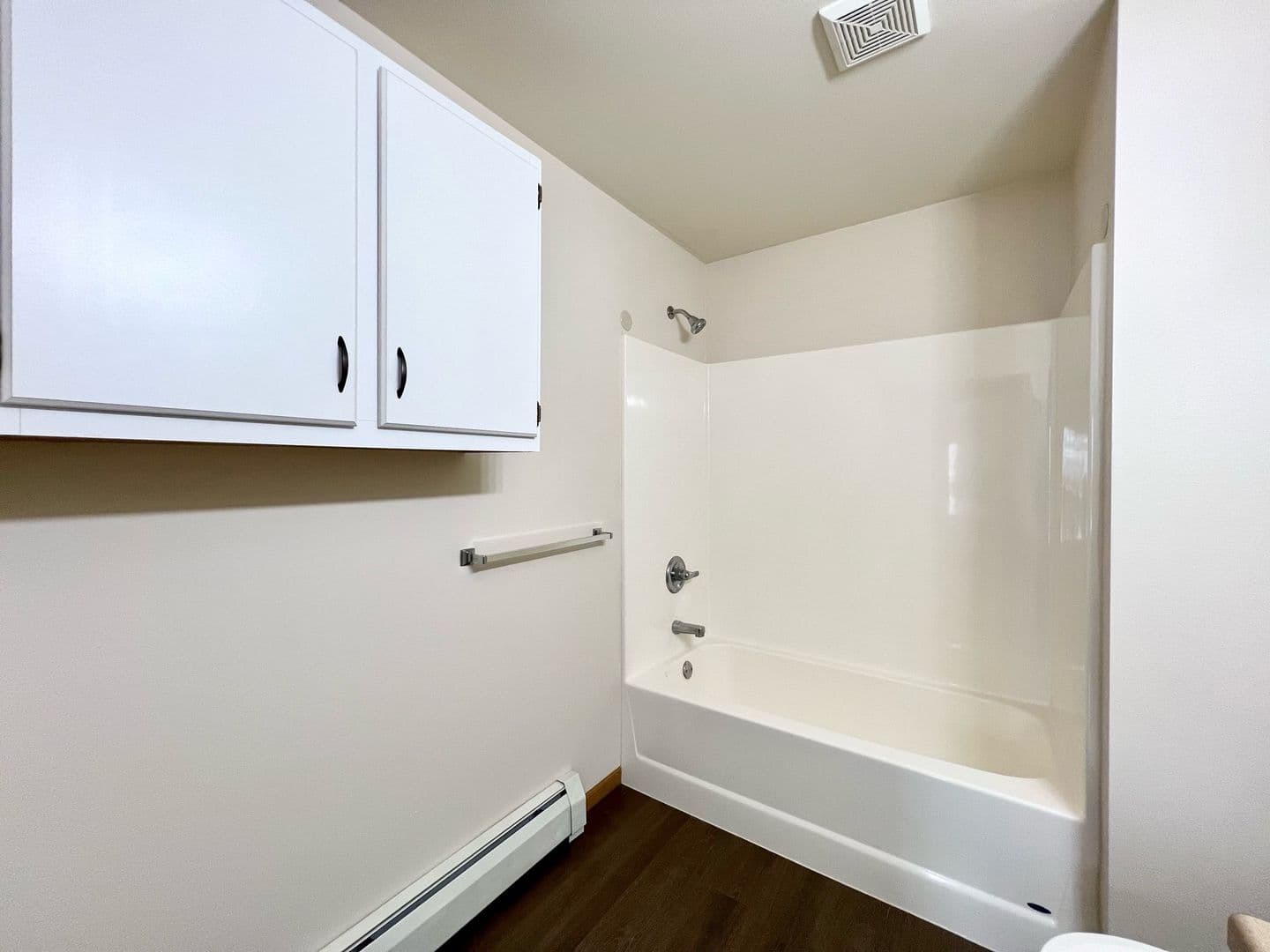 Stevens Point Apartment: 1200 River View Ave