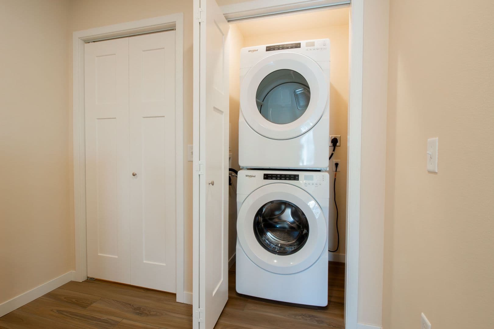 Eau Claire Apartment: 4395 Christopher Drive
