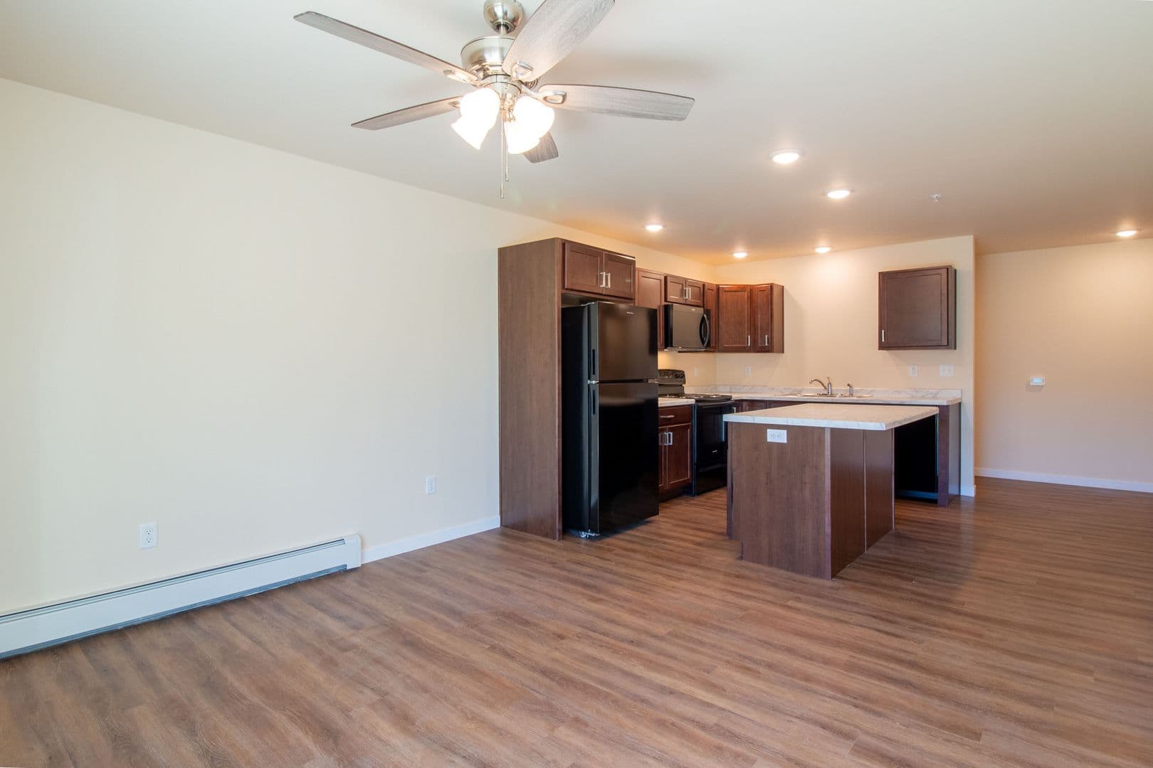Wittenberg Apartment: 403 Freedom Way