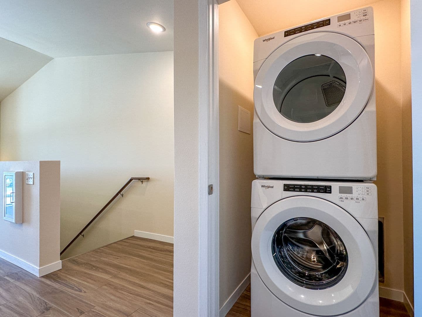 Athens Apartment: 713 Caroline Street