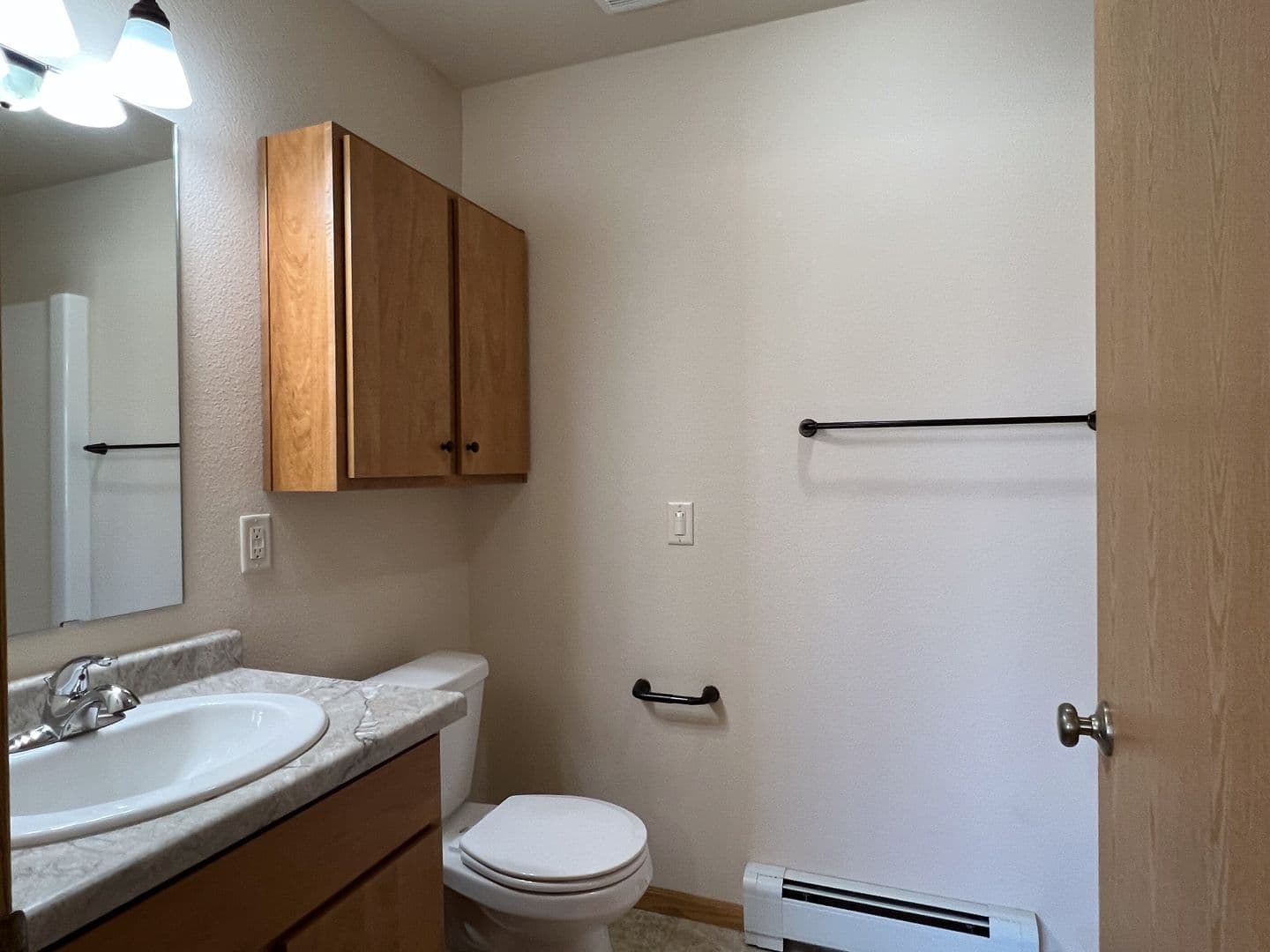 Rice Lake Apartment: 515 Moon Lake Dr