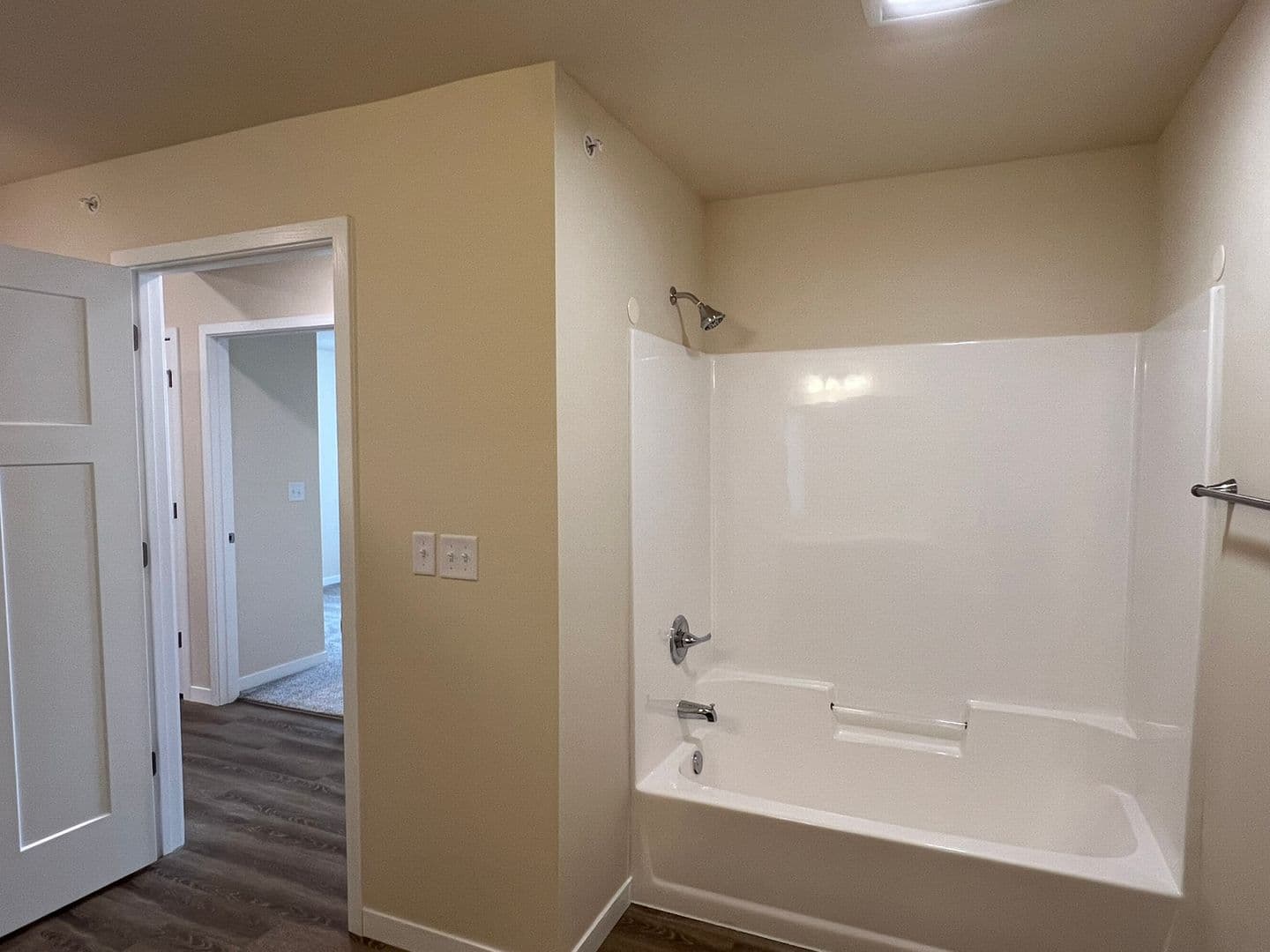 Athens Apartment: 713 Caroline Street