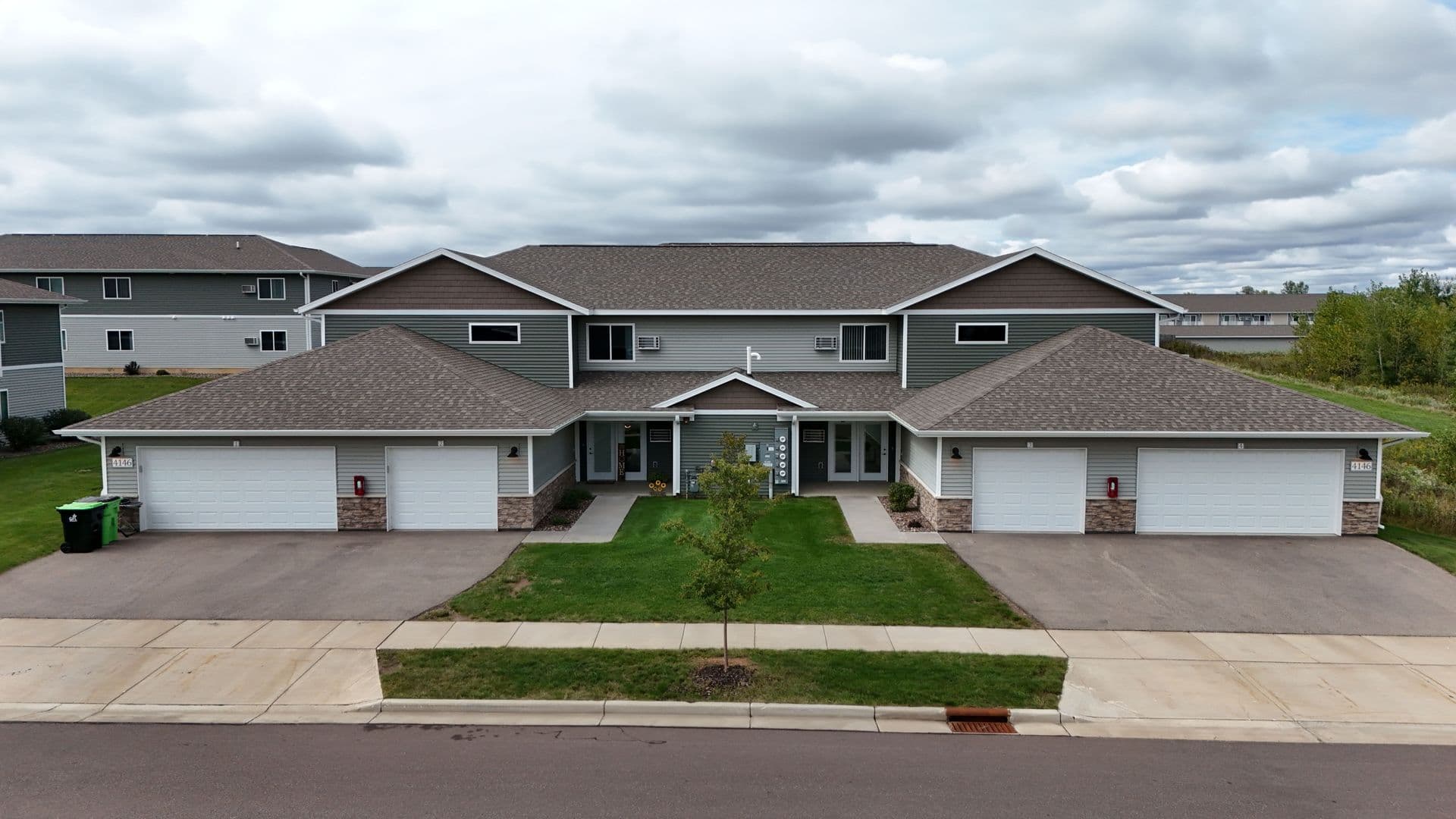 Eau Claire Apartment: 4395 Christopher Drive