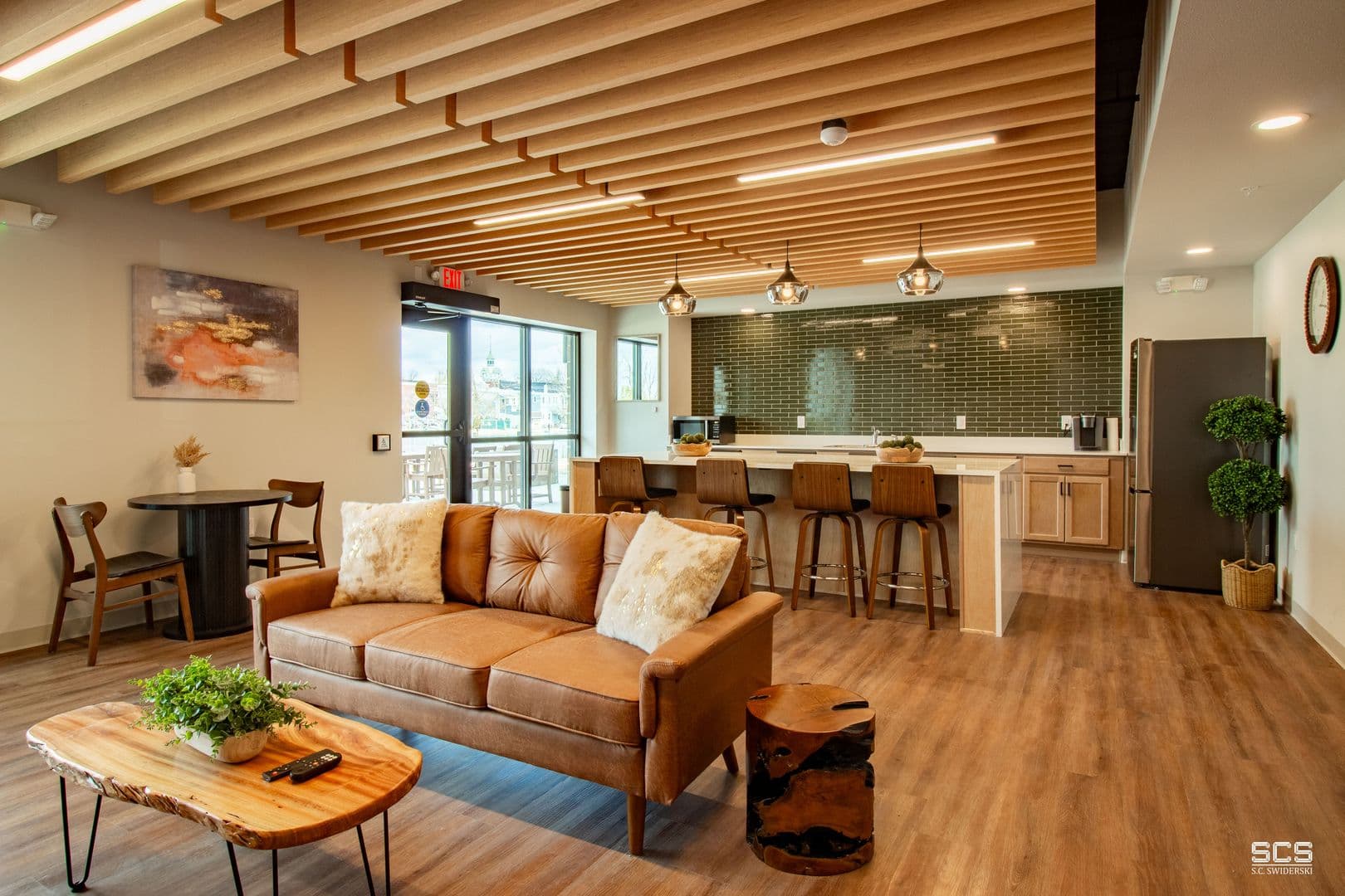 New London Apartment: 305 West Wolf River Avenue