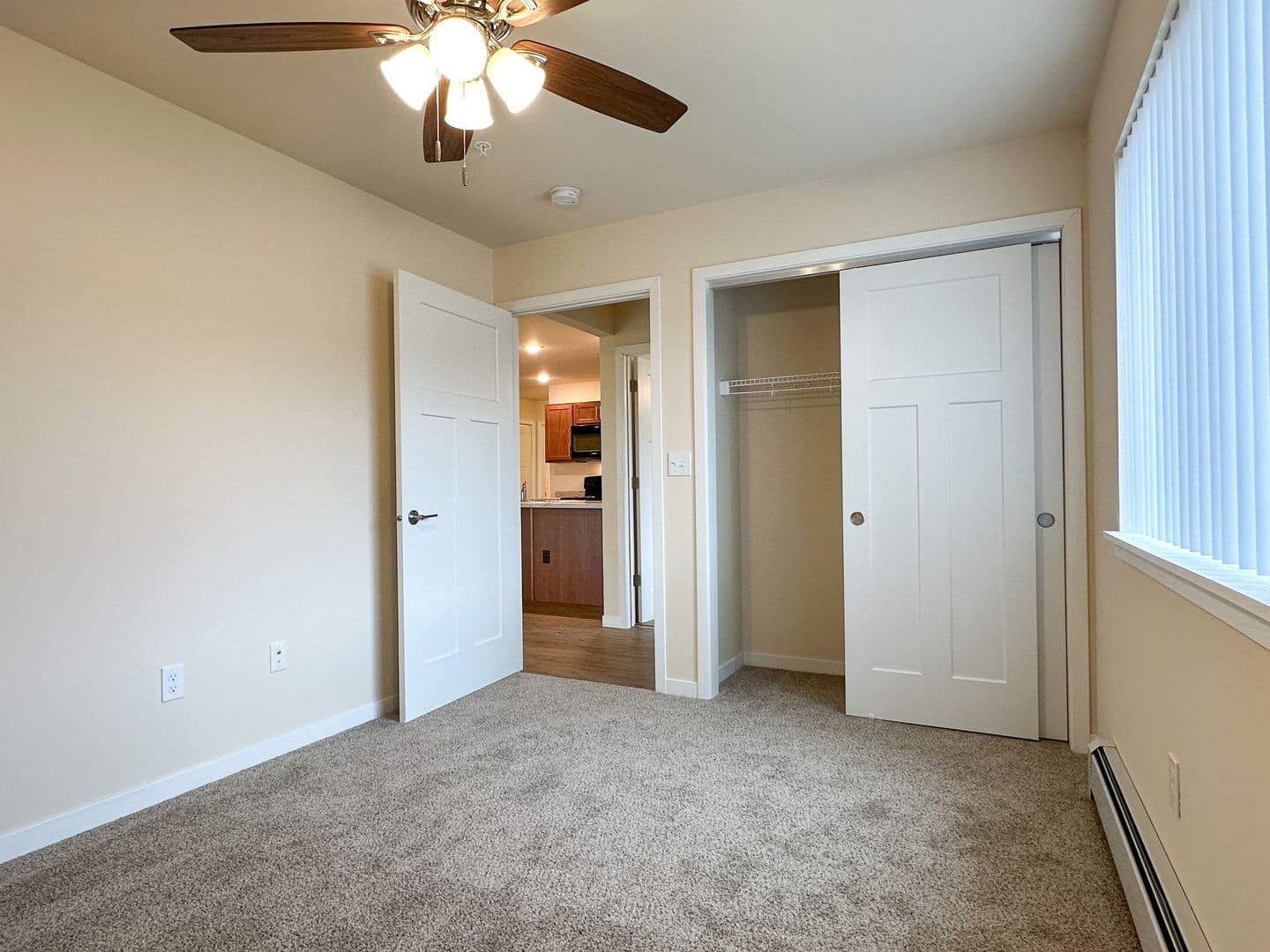 Florence Apartment: 5863 Chapin Street