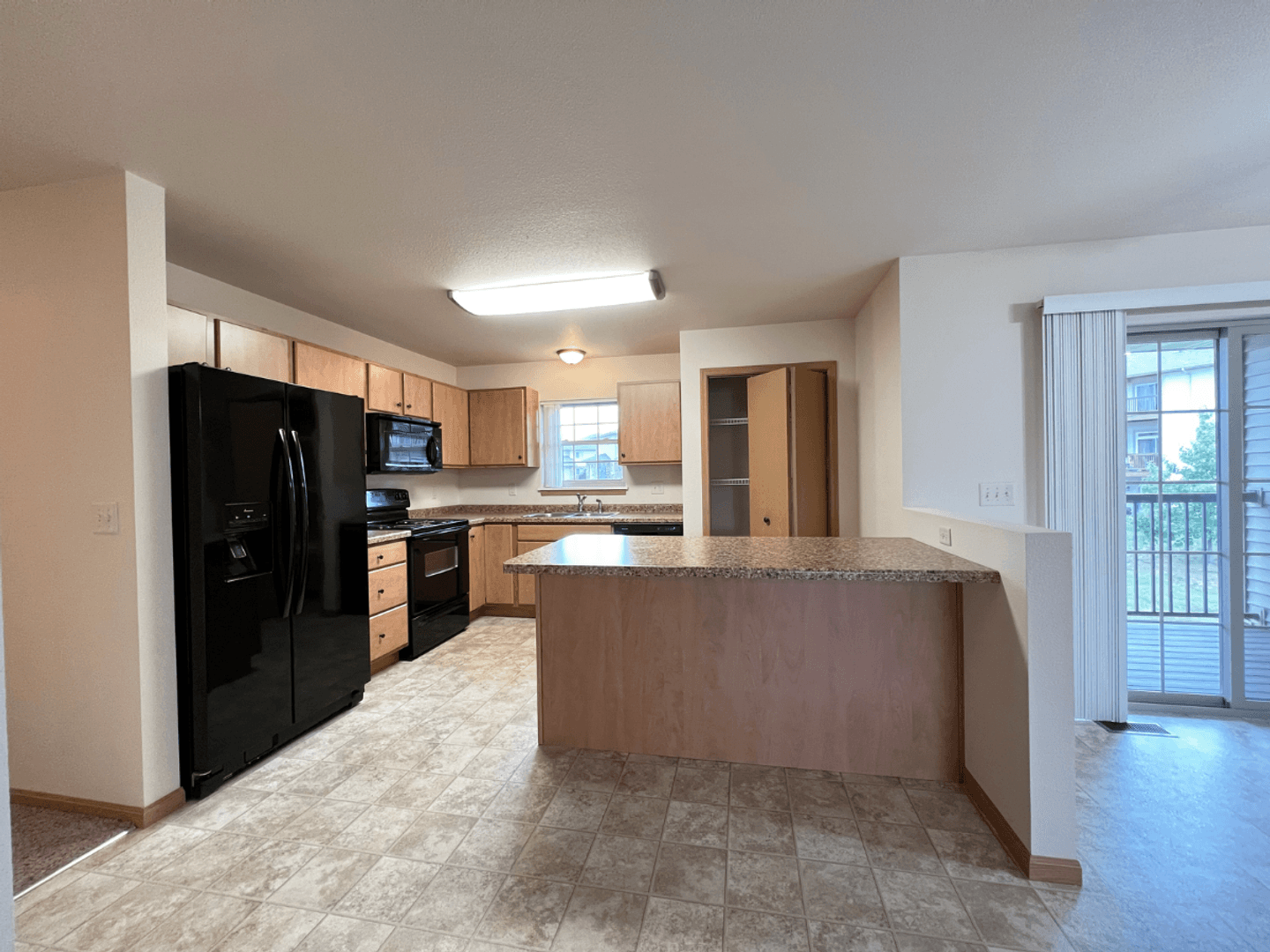 Weston Apartment: 6903 Weston Ridge Dr.