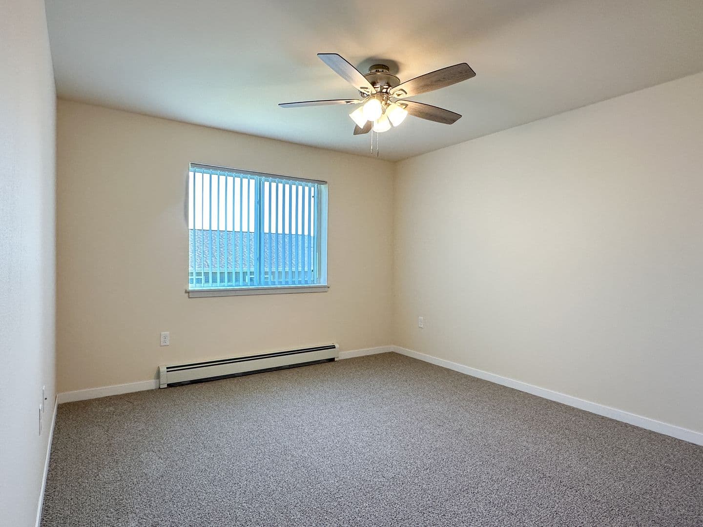 Eau Claire Apartment: 4395 Christopher Drive