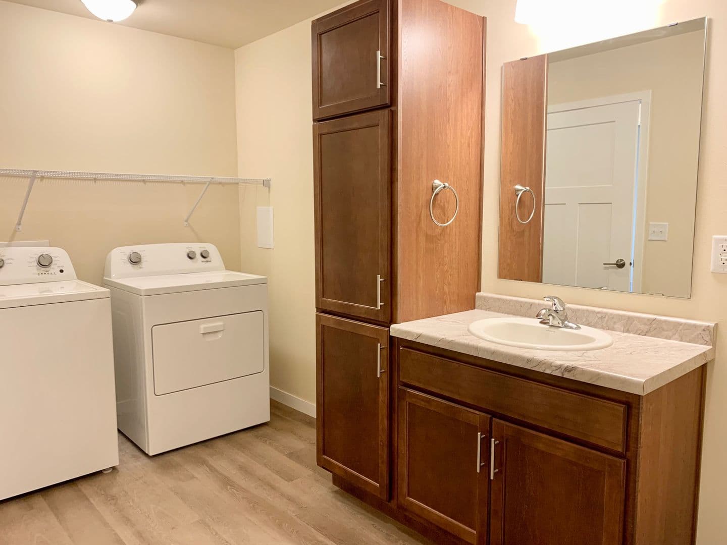 Hortonville Apartment: 121 Givens Road