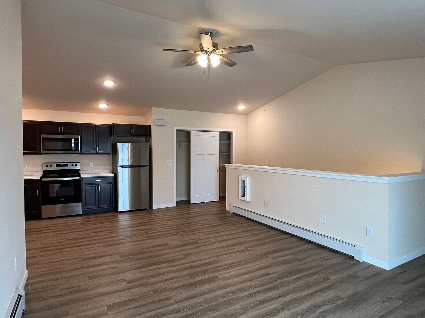 Athens Apartment: 713 Caroline Street