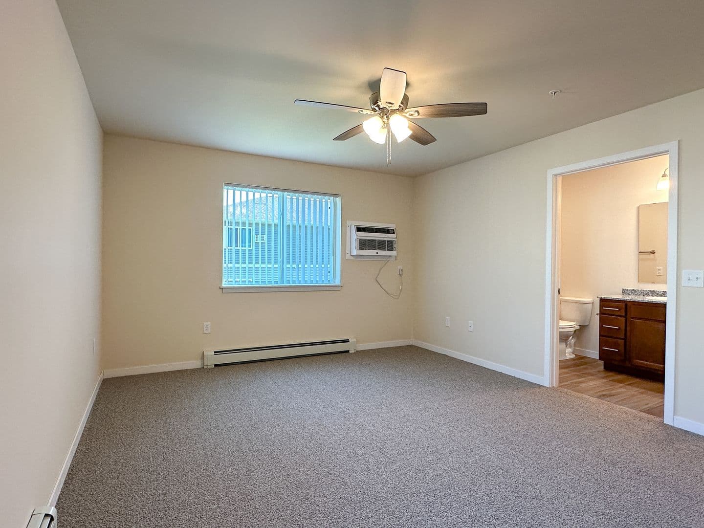 Eau Claire Apartment: 4395 Christopher Drive