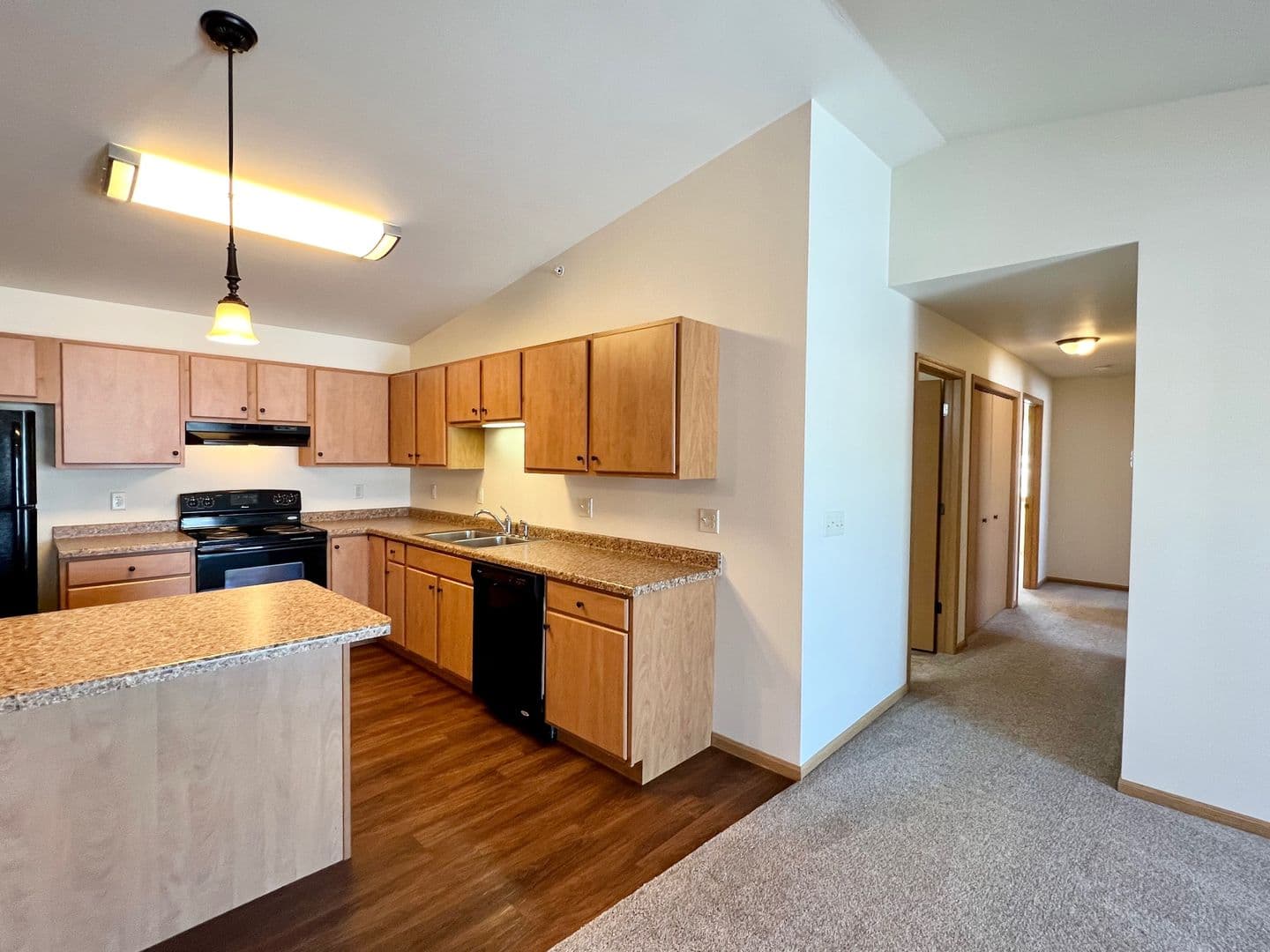 Kronenwetter Apartment: 1620 Old Hwy 51