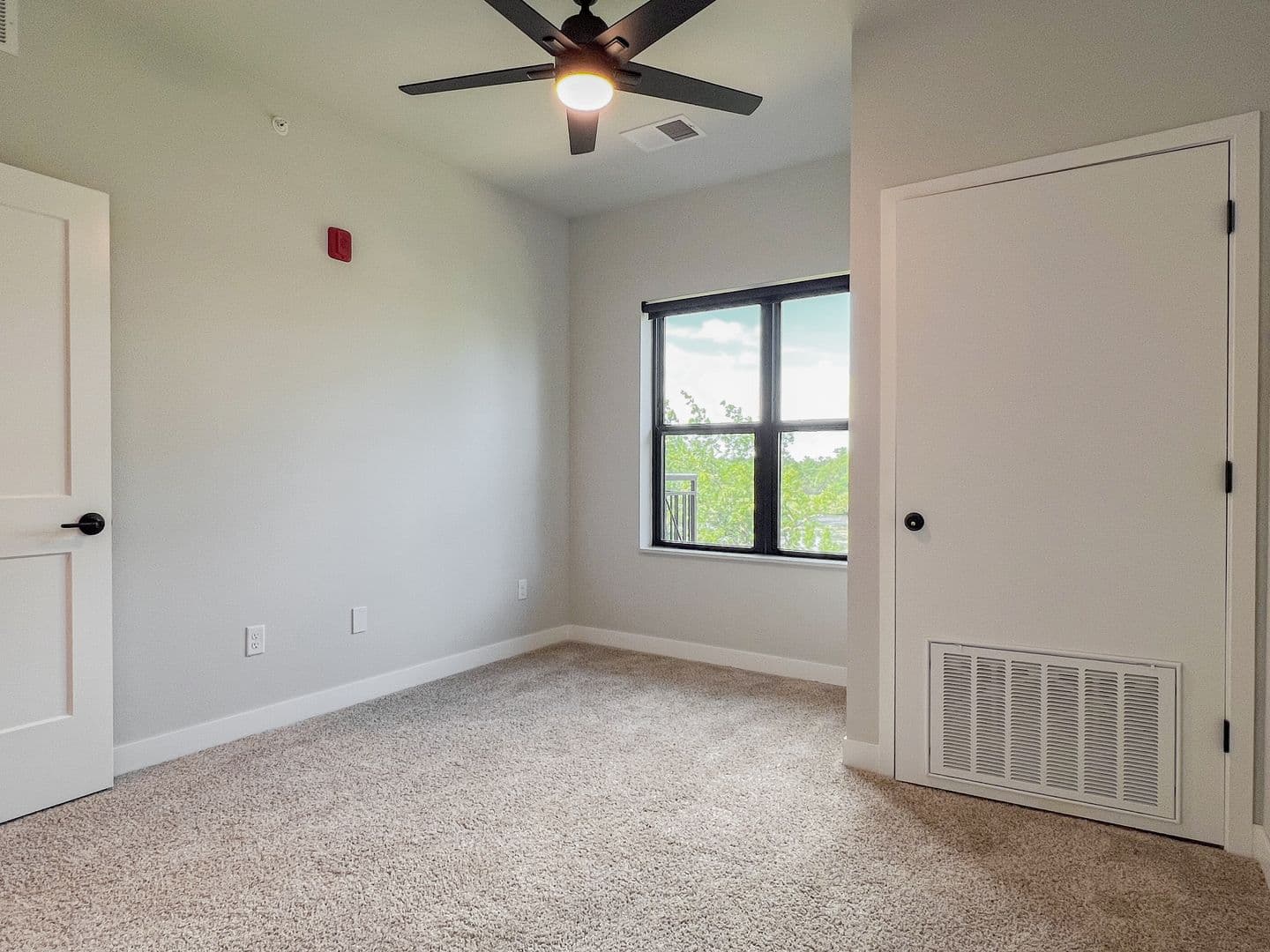 Schofield Apartment: 1408 Park Drive