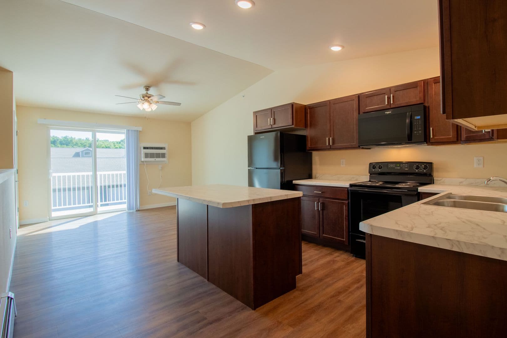 Wittenberg Apartment: 403 Freedom Way