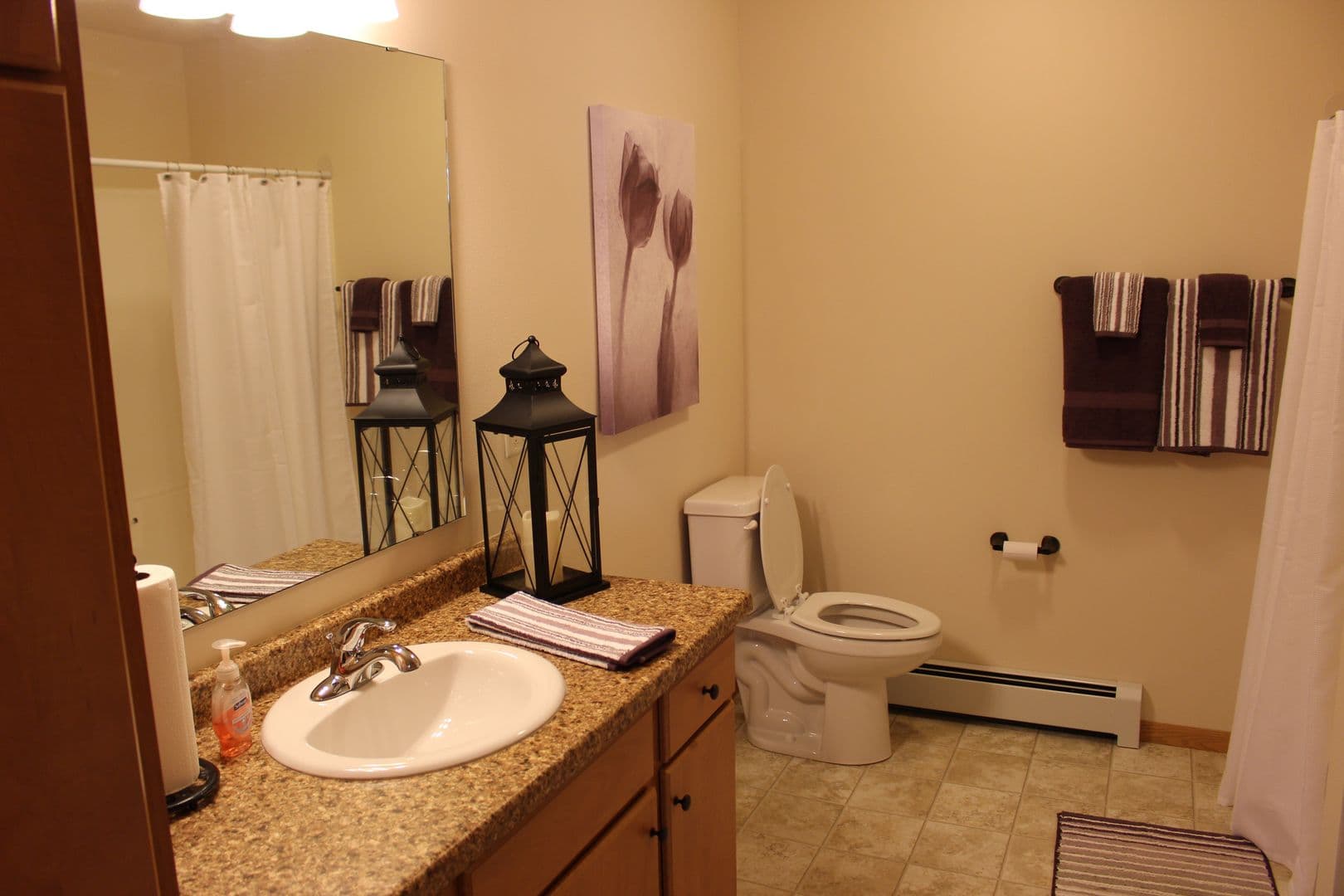 Eagle River Apartment: 724 W. Mill St.