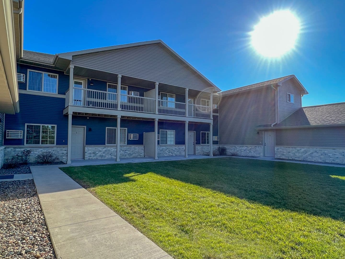 Kronenwetter Apartment: 1190 Kronenwetter Dr