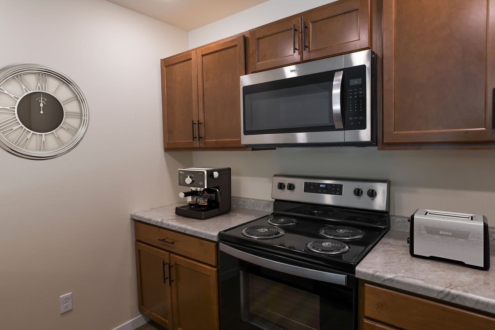 Weston Apartment: 6903 Weston Ridge Dr.