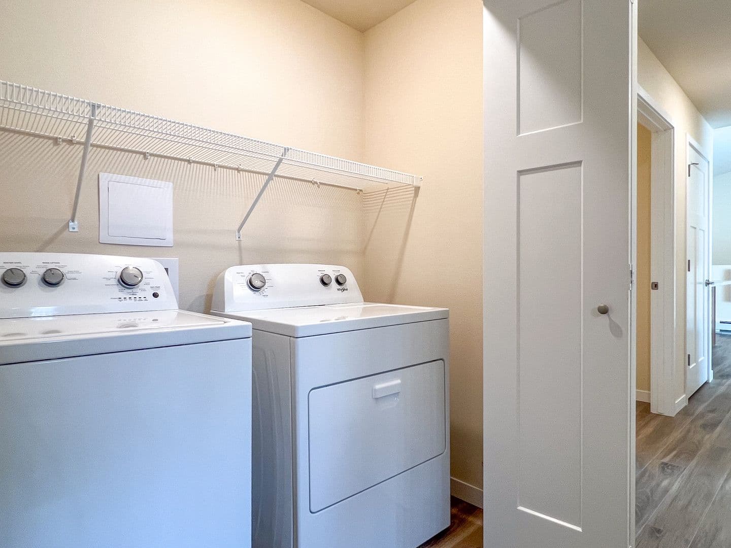 Eau Claire Apartment: 4395 Christopher Drive