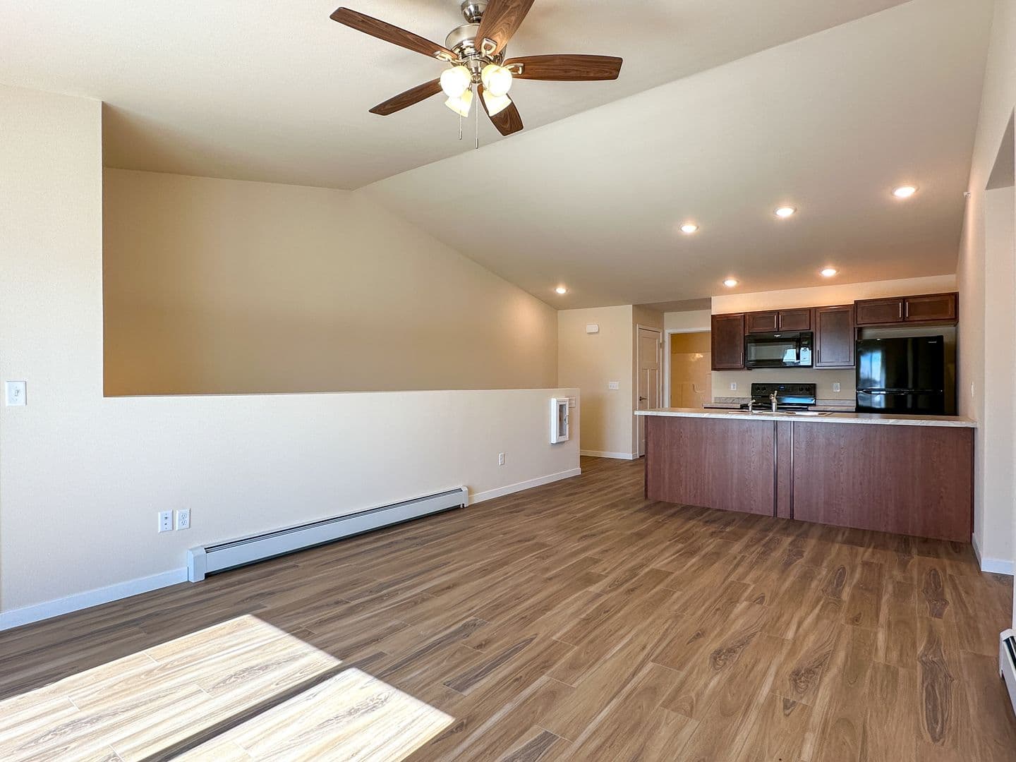 Athens Apartment: 713 Caroline Street