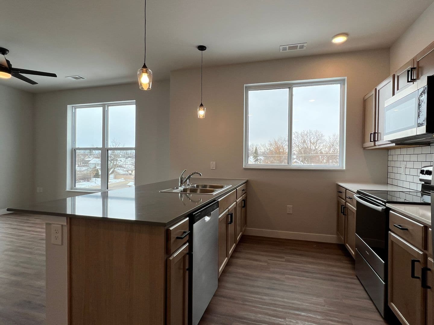New London Apartment: 305 West Wolf River Avenue