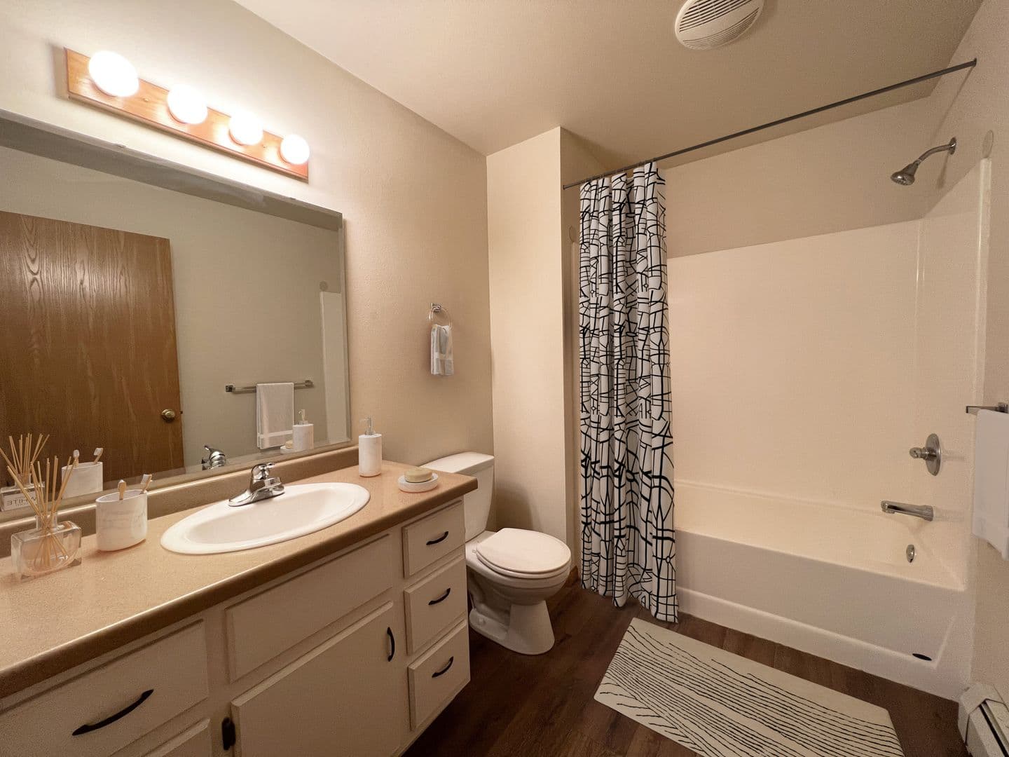 Mosinee Apartment: 1000 Rangeline Rd / 1000-1004 20th St / 1001 19th St / 1920 Beaver Rd