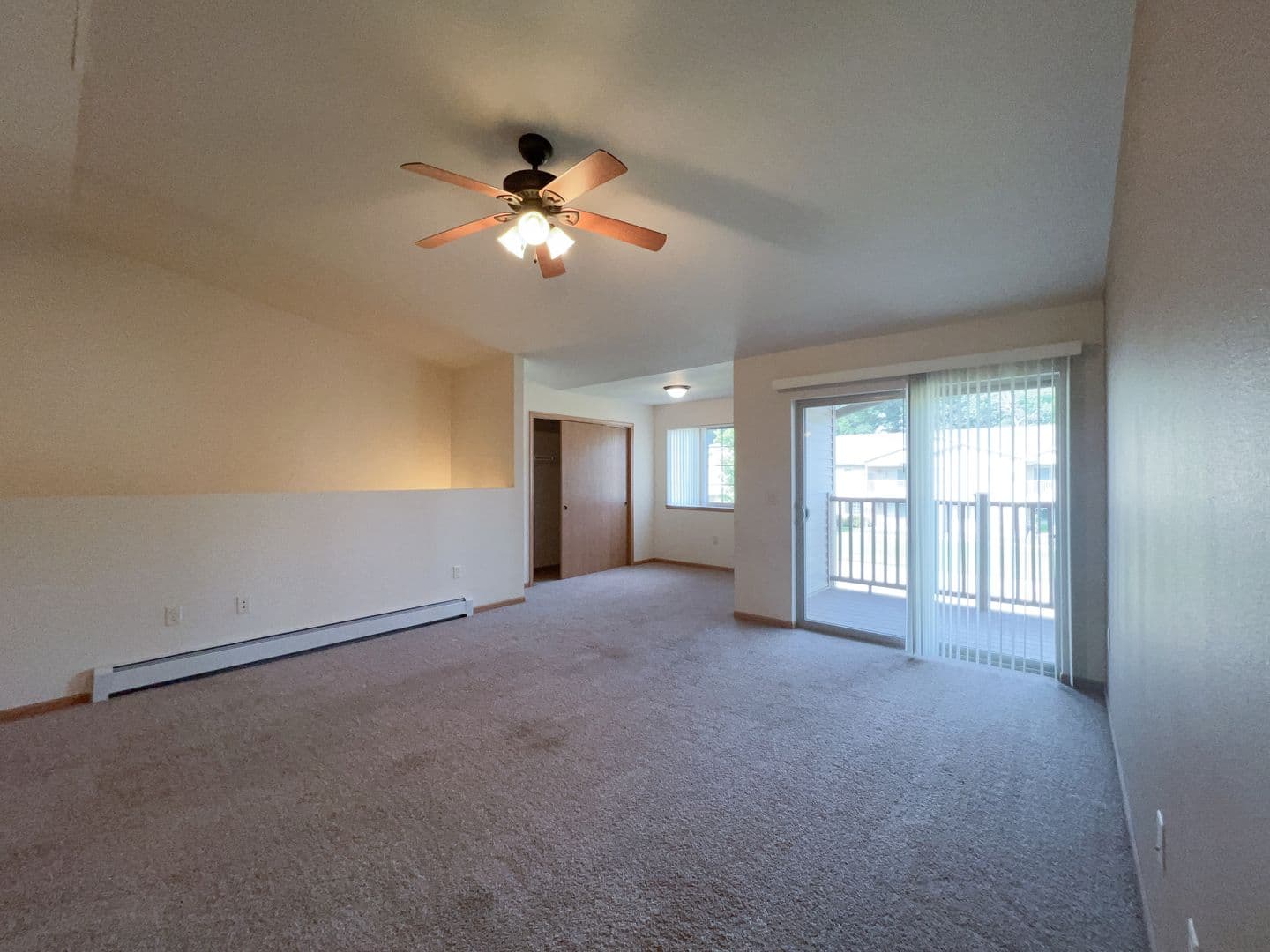 Plover Apartment: 3500 Willow Dr