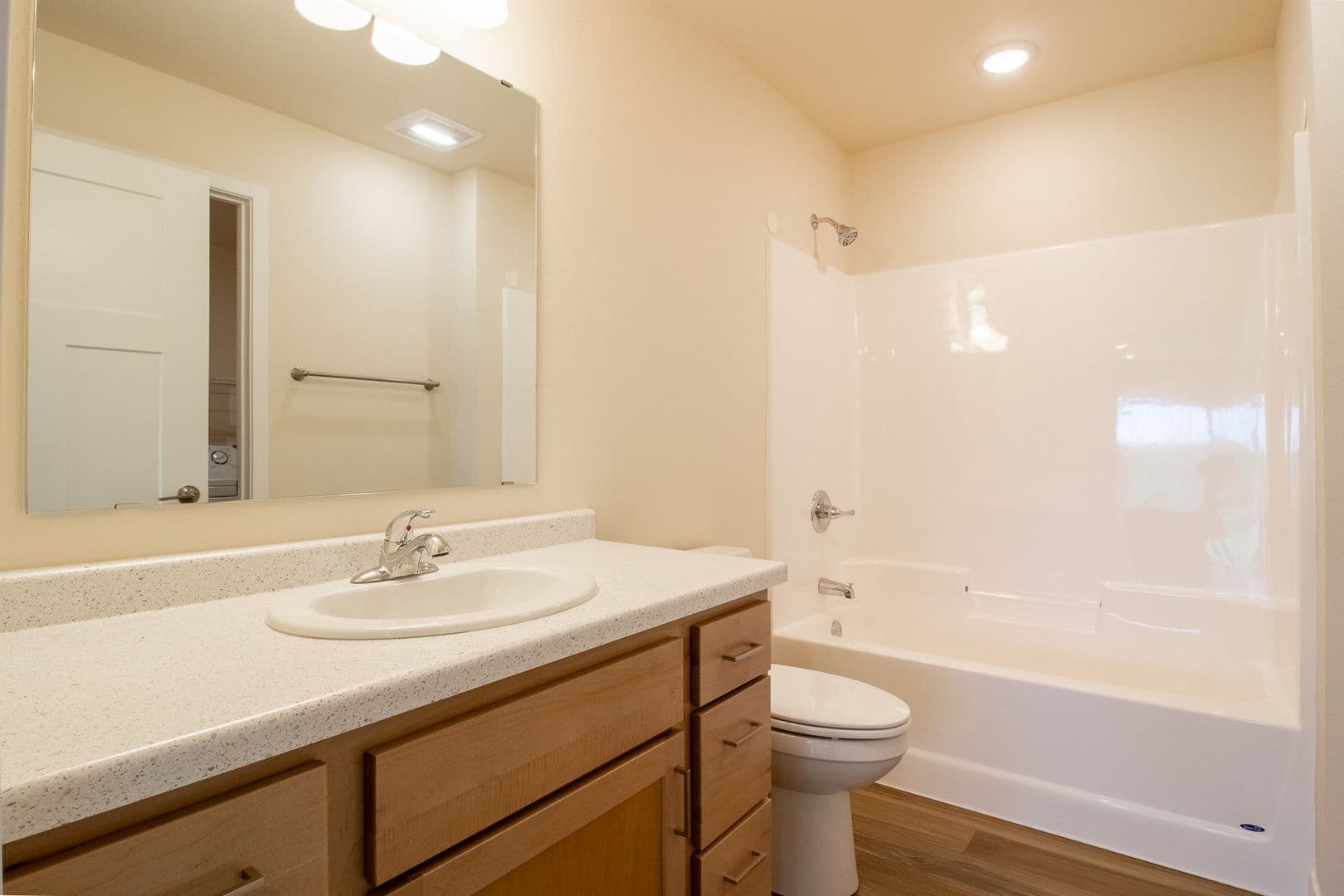 Eau Claire Apartment: 4395 Christopher Drive