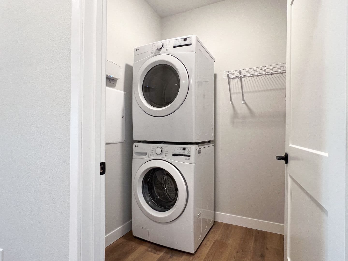 Schofield Apartment: 1408 Park Drive