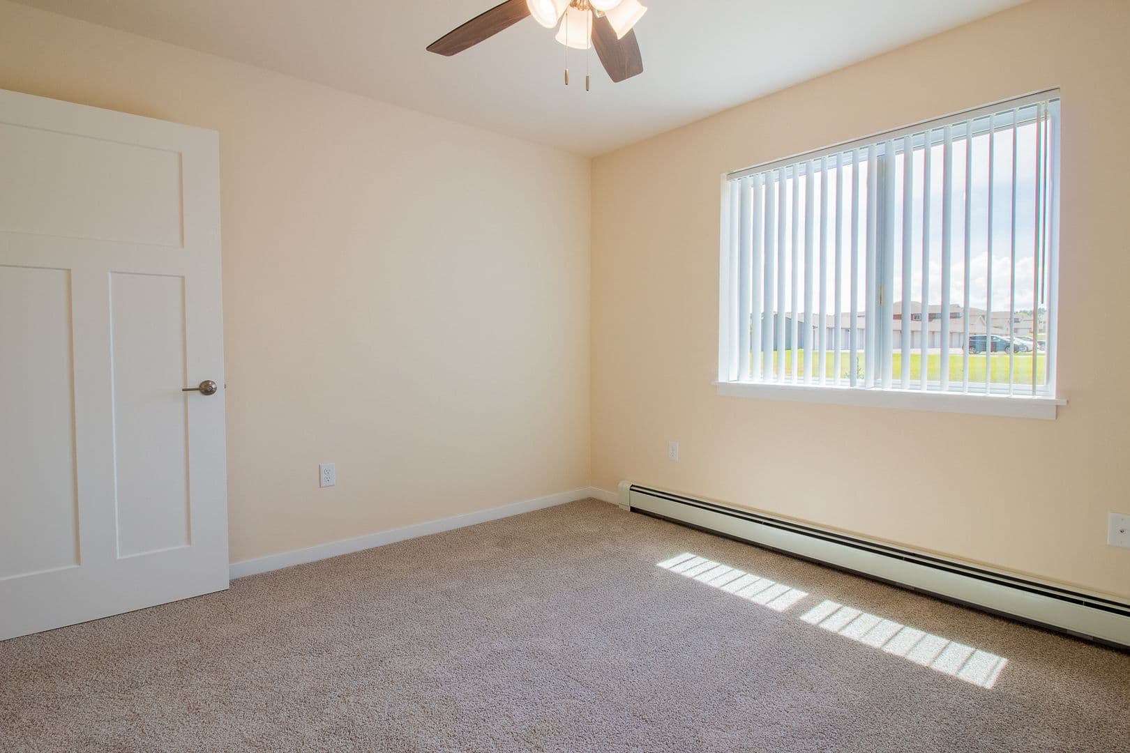Eau Claire Apartment: 4395 Christopher Drive