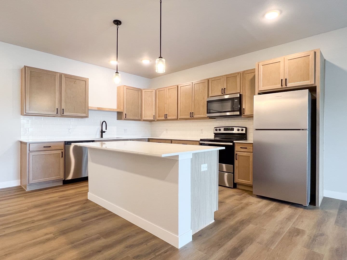 Schofield Apartment: 1408 Park Drive