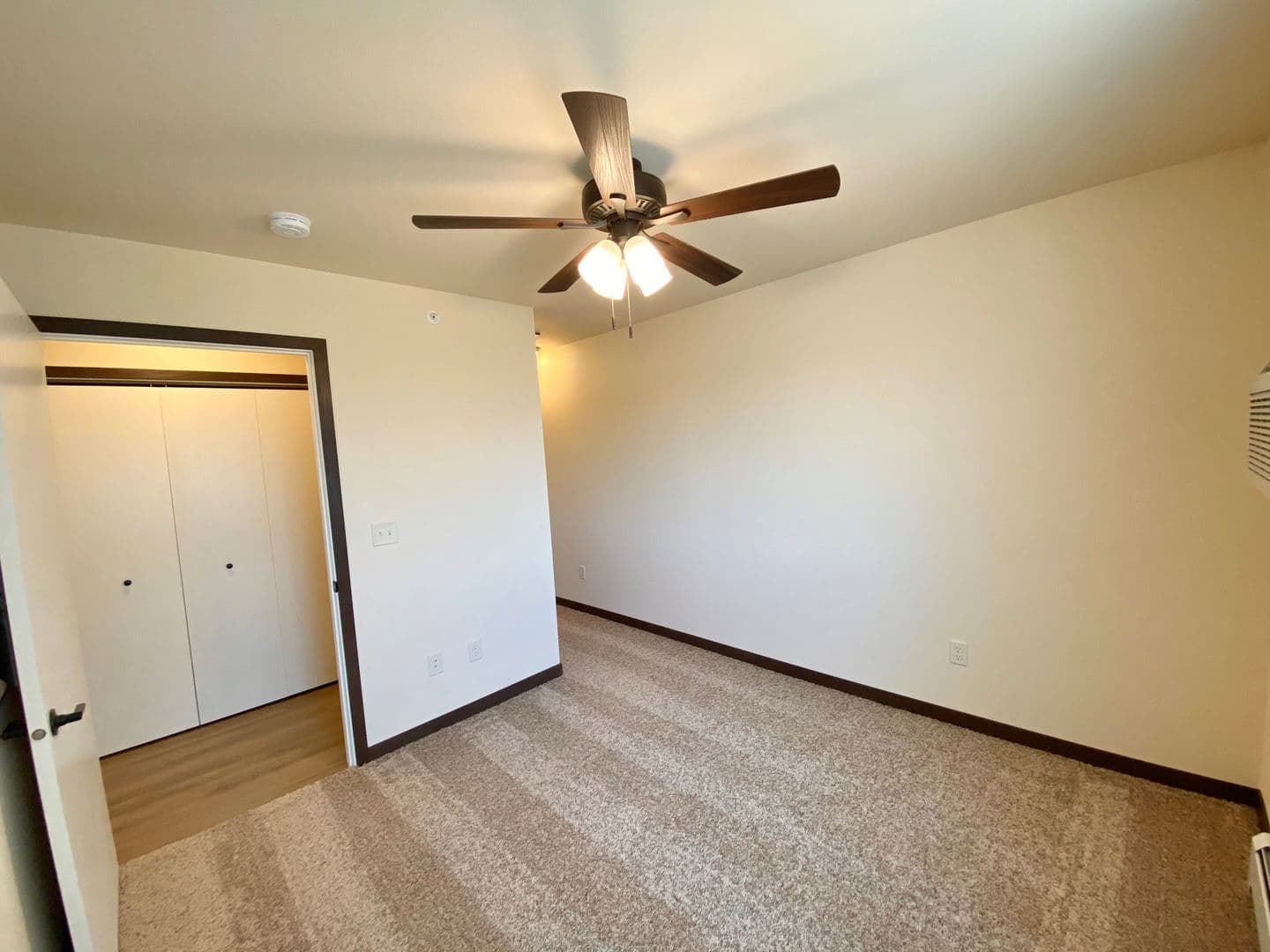 Plover Apartment: 3500 Willow Dr