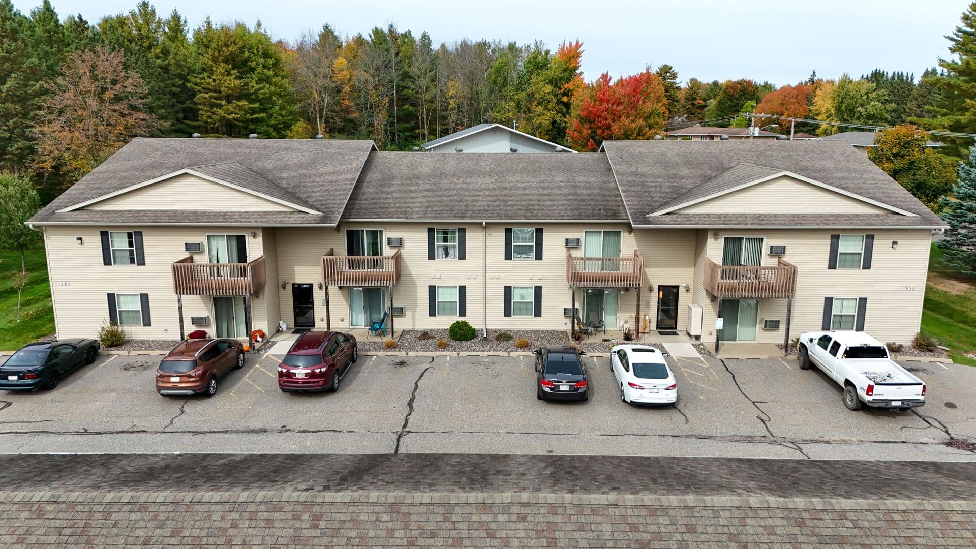 Medford Apartment: 765-767 S Gibson St