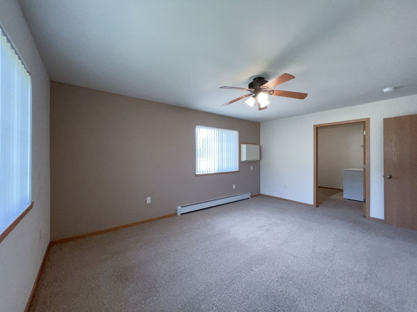 Plover Apartment: 3500 Willow Dr
