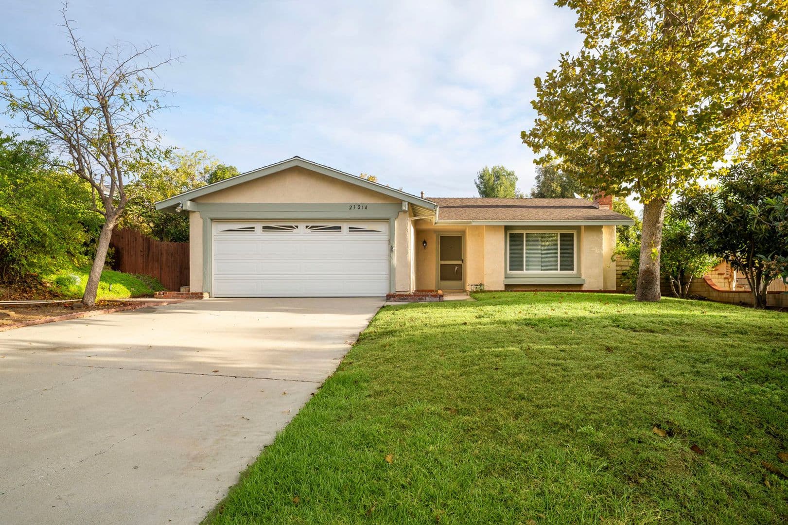 Valencia House: 23241 Redbud Ridge Circle