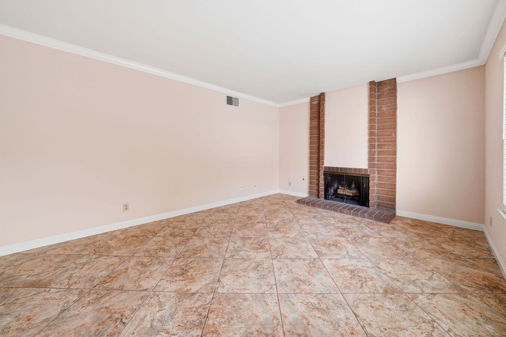 Valencia House: 23241 Redbud Ridge Circle