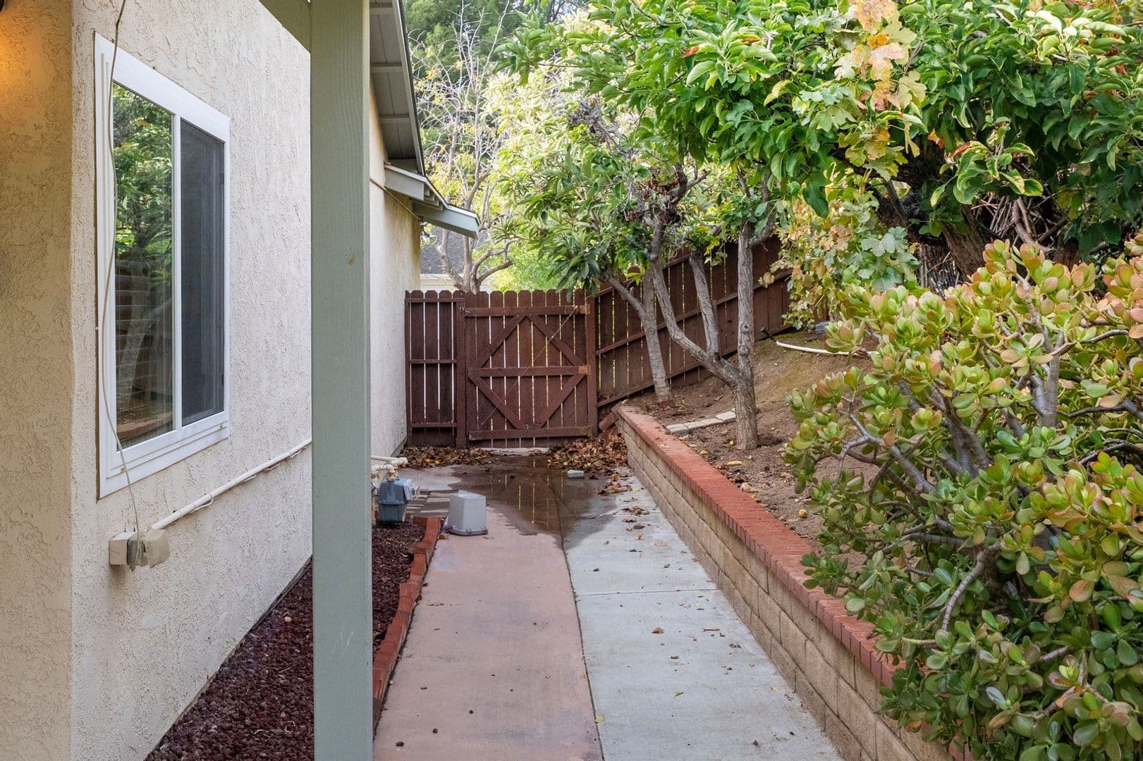 Valencia House: 23241 Redbud Ridge Circle
