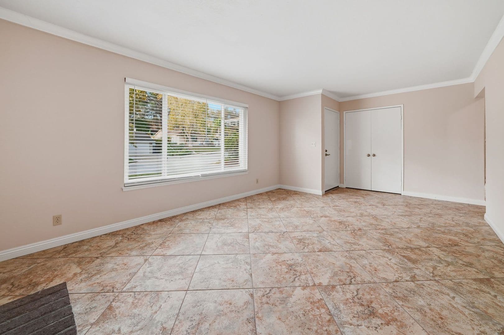 Valencia House: 23241 Redbud Ridge Circle