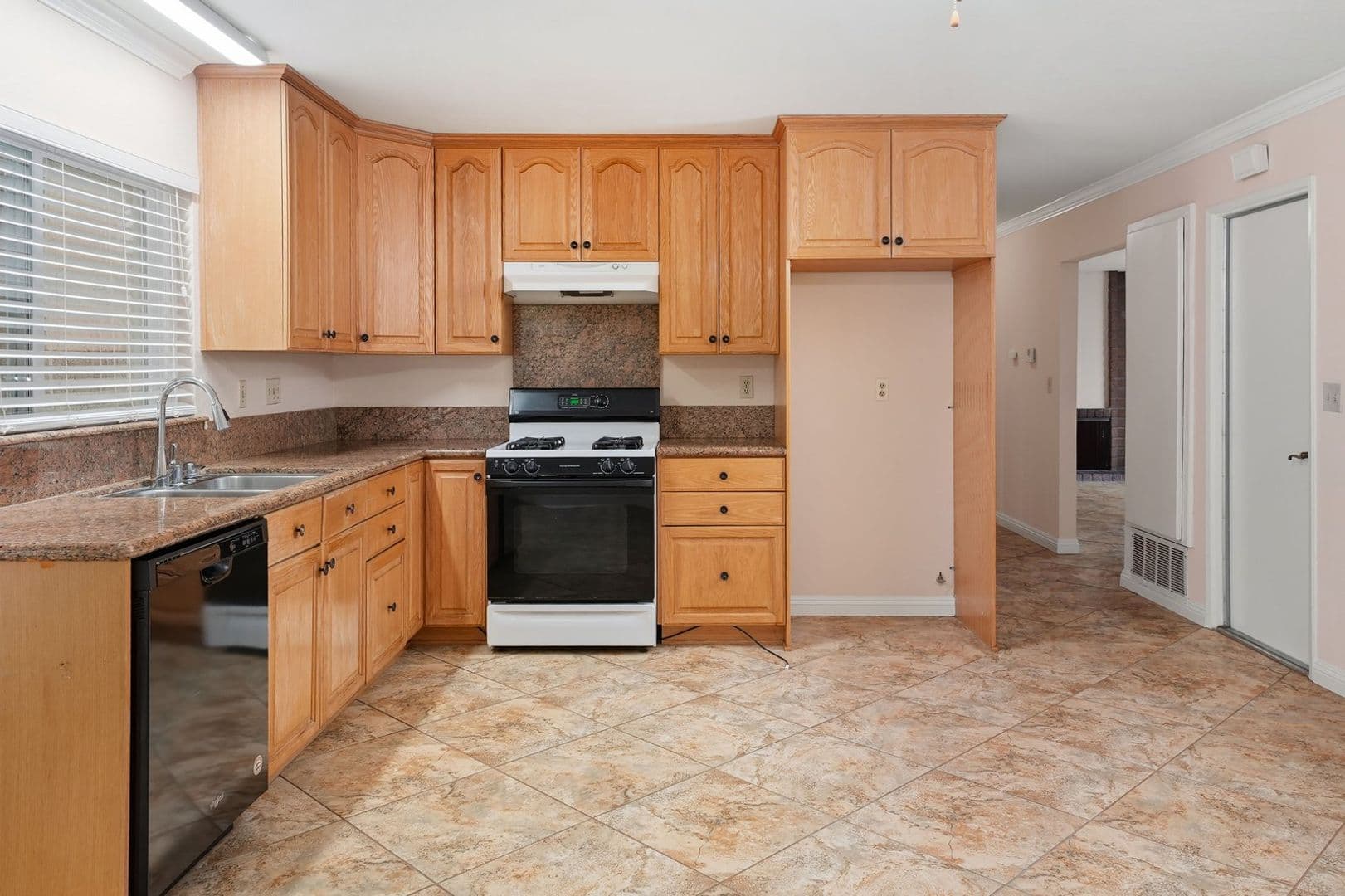 Valencia House: 23241 Redbud Ridge Circle