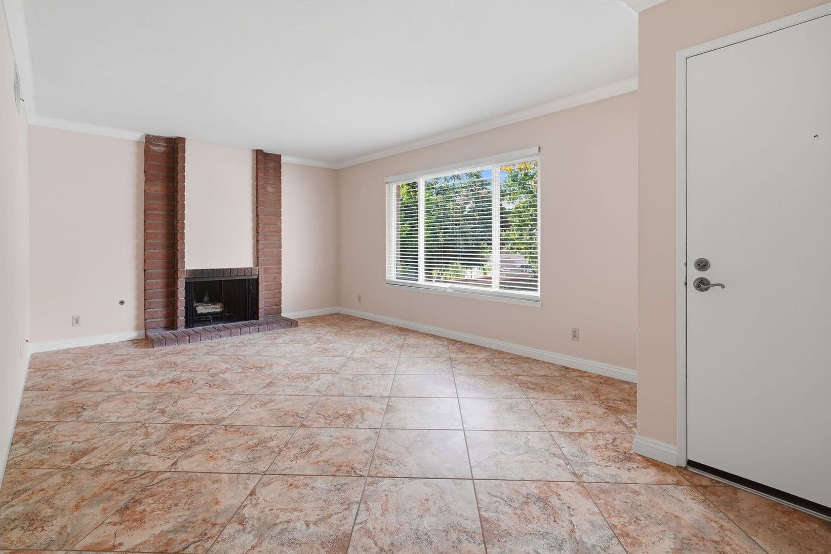 Valencia House: 23241 Redbud Ridge Circle