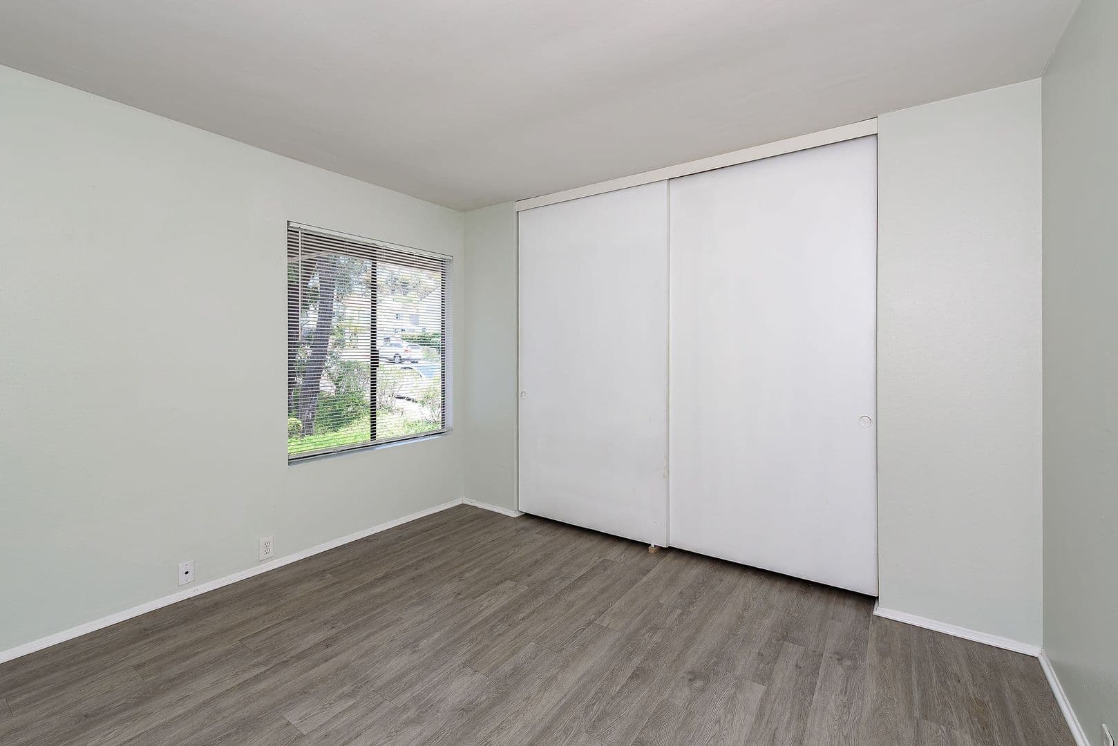 San Diego Condo: 9653 Easter Way