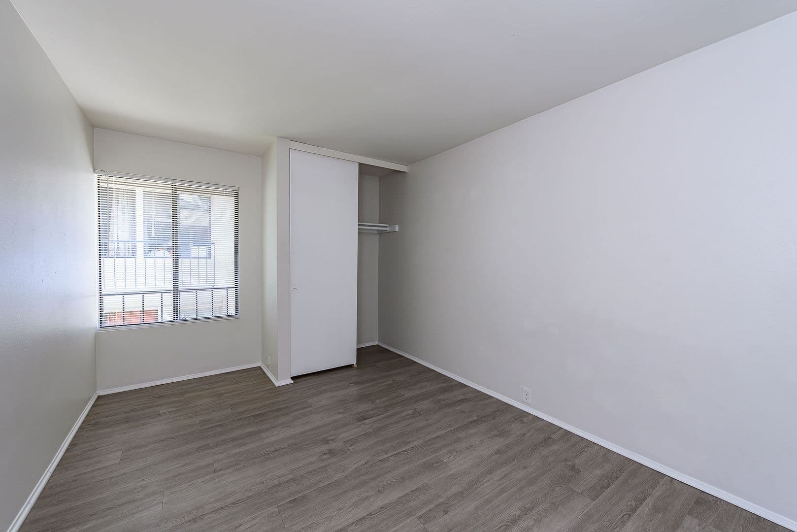 San Diego Condo: 9653 Easter Way