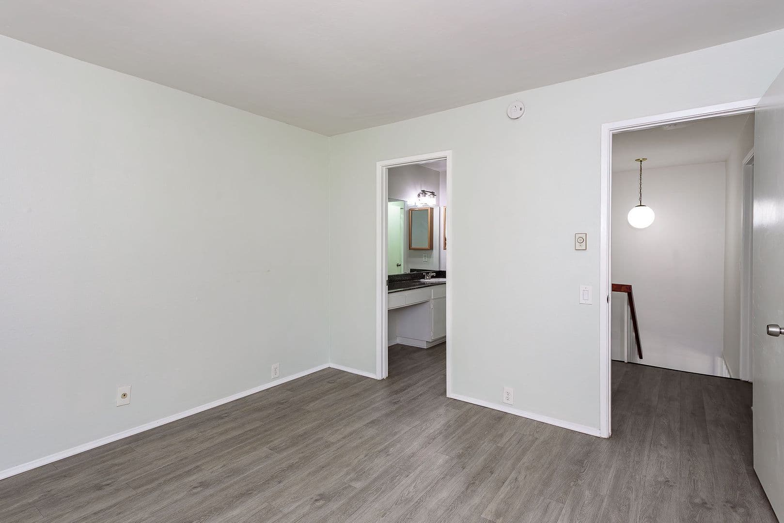 San Diego Condo: 9653 Easter Way