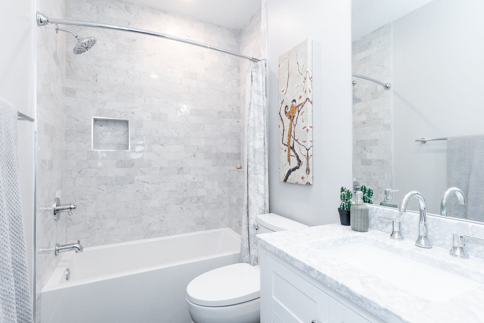 Philadelphia Apartment: Germantown Square: 45 W Haines St