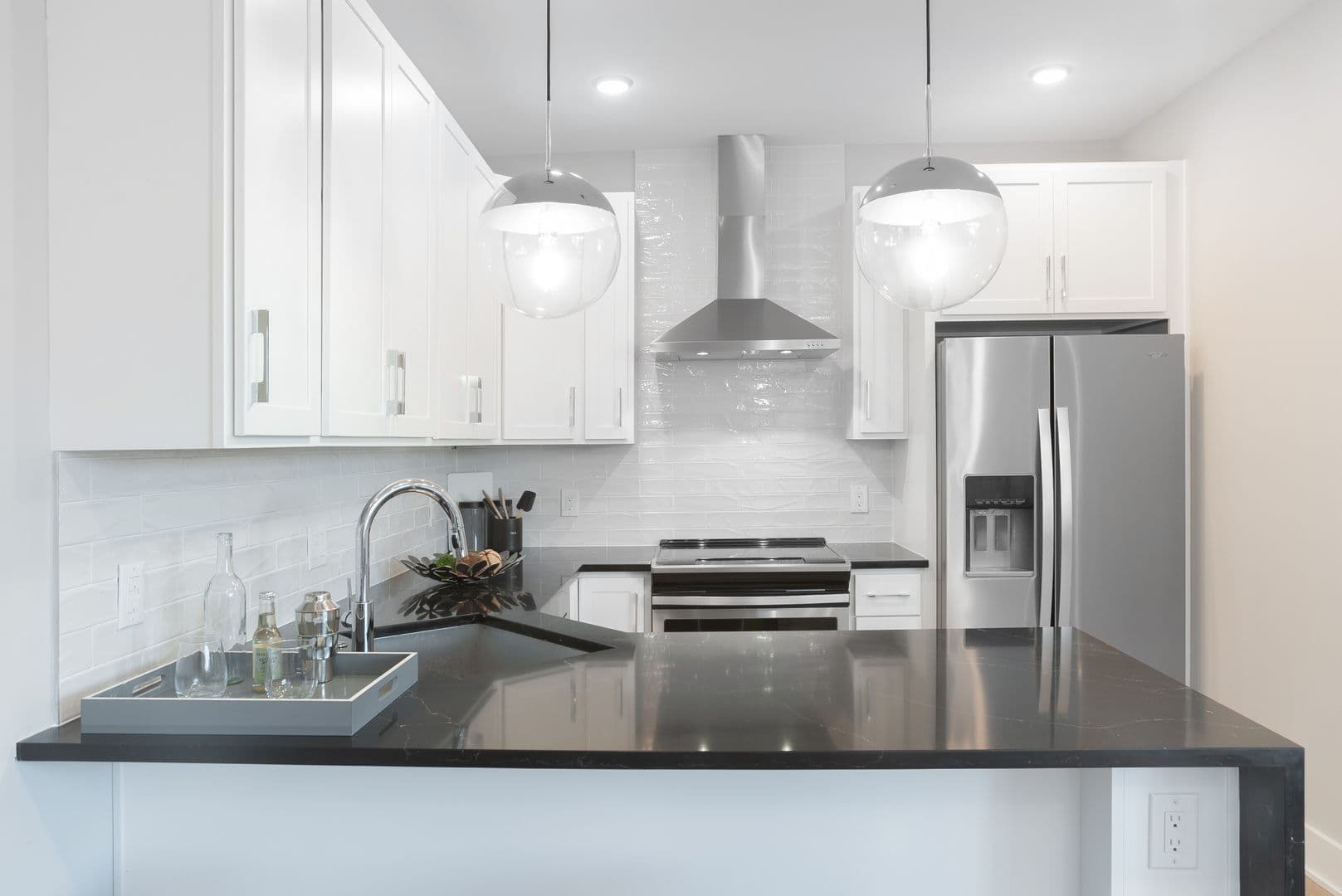 Philadelphia Apartment: 1513-1517 Ridge Avenue