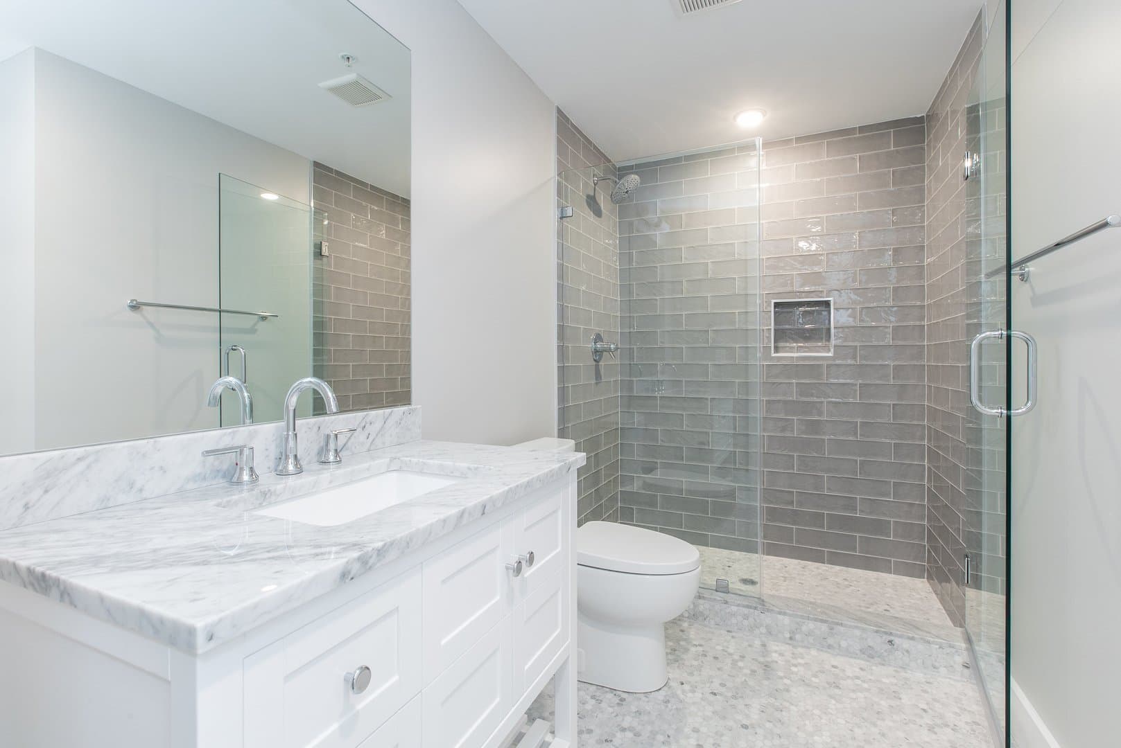 Philadelphia Apartment: Germantown Square: 45 W Haines St