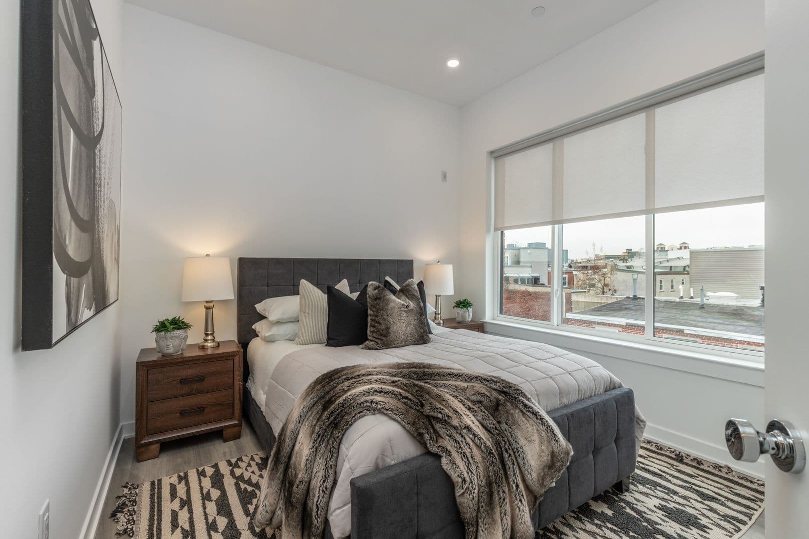 Philadelphia Apartment: 710 N 16th Street